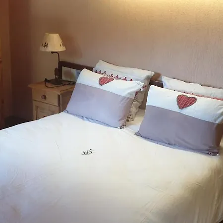 Grand Chalet Du Boreon Bed & Breakfast